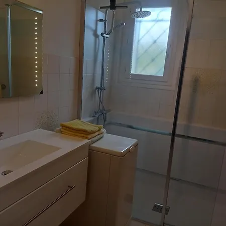 T2 Rez De Jardin Proximite Et Centre Апартаменты Сен-Рафаэль