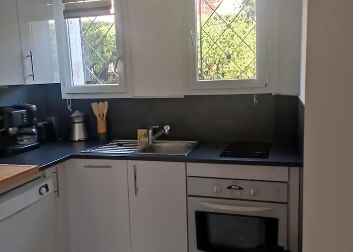 T2 Rez De Jardin Proximite Et Centre Апартаменты Сен-Рафаэль